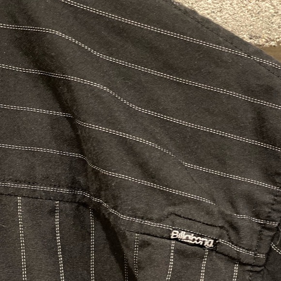 Billabong Men’s Large “Dress Shirt” - Picture 7 of 10